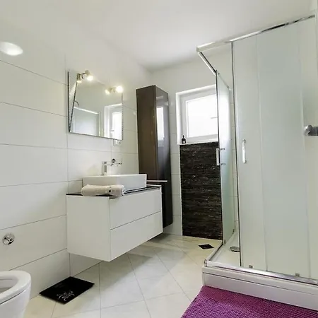 Apartment Dragica