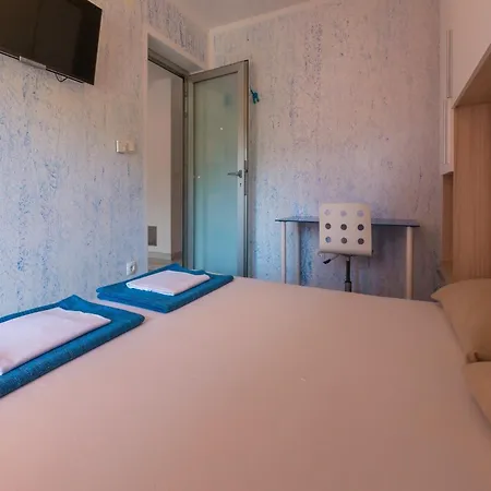 Black@white Apartament