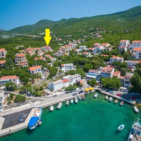 Διαμέρισμα Black@white *