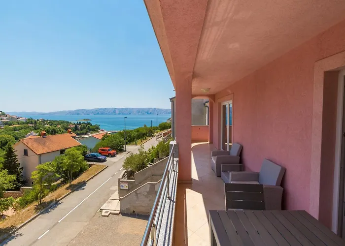 Black@white Klenovica